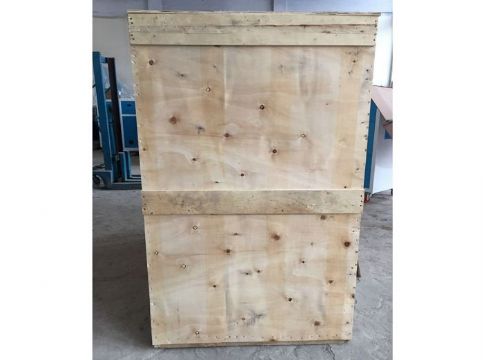 點(diǎn)擊查看詳細(xì)信息<br>標(biāo)題：三立方制氧機(jī)發(fā)貨圖 閱讀次數(shù)：3863